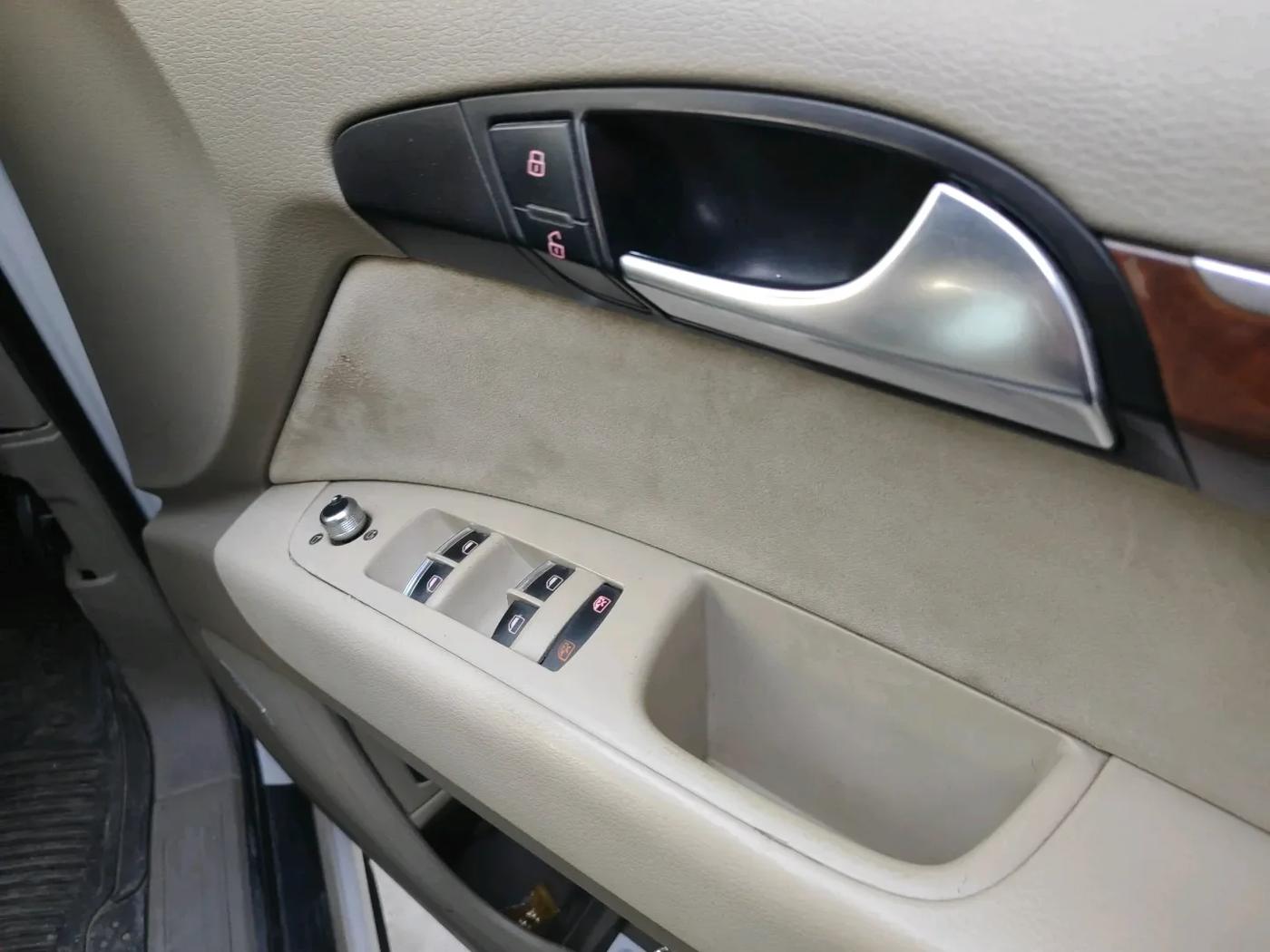2012 Audi Q7 3.0 TDI QUATTRO, Diesel, Automatic, 1,63,000 km, interior