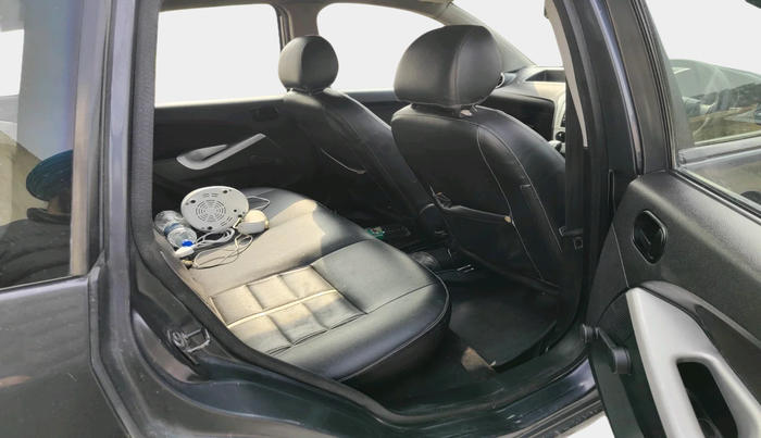 2011 Ford Figo ZXI 1.4 DIESEL, Diesel, Manual, 1,49,672 km, interior