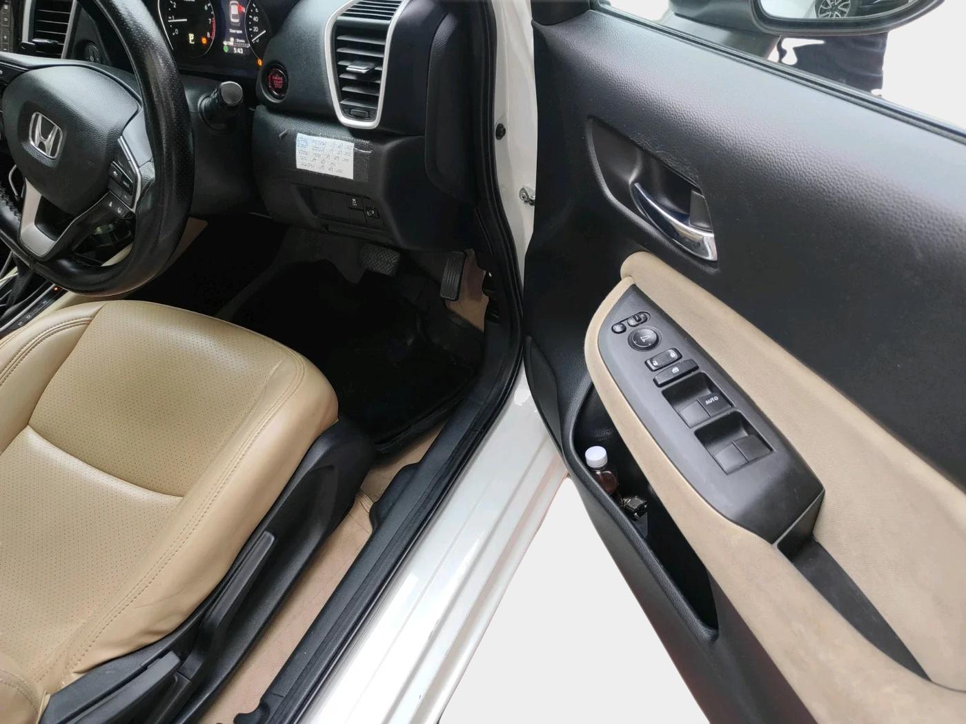 2023 Honda City 1.5L I-VTE V CVT, Petrol, Automatic, 1,02,000 km, interior
