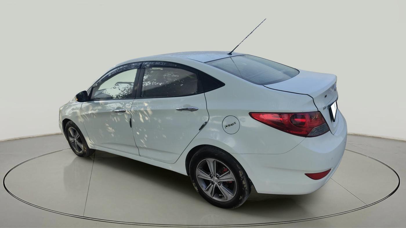 2013 Hyundai Verna FLUIDIC 1.6 CRDI SX, Diesel, Manual, 91,700 km, exterior