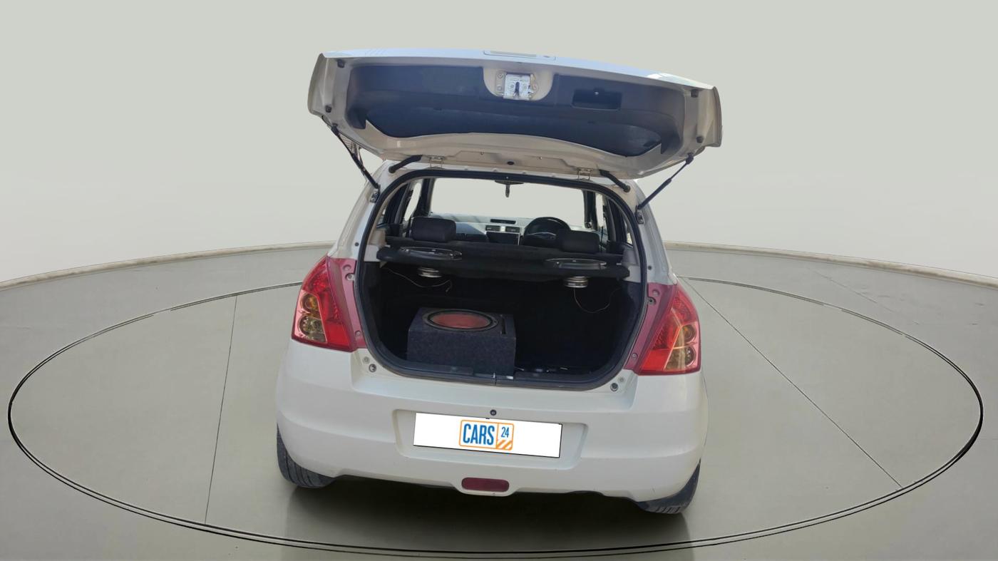 2010 Maruti Swift VXI, Petrol, Manual, 77,135 km, exterior