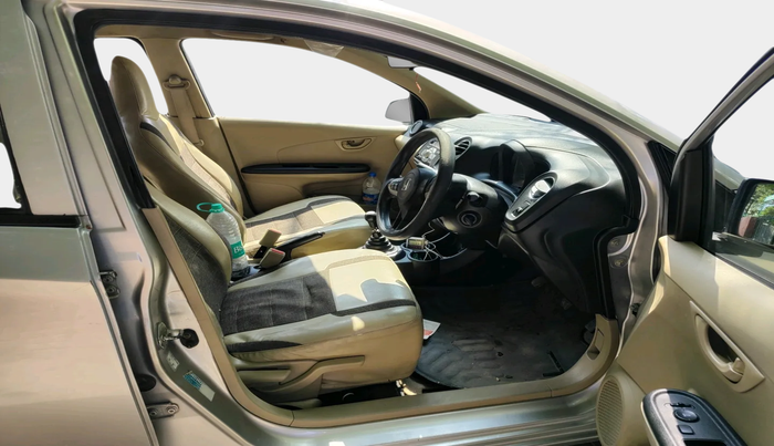 2015 Honda Amaze 1.5L I-DTEC S, Diesel, Manual, 92,385 km, interior