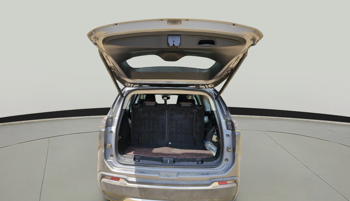 2023 Jeep MERIDIAN LIMITED (O) 4X2 MT, Diesel, Manual, 48,456 km, exterior