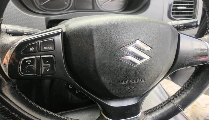 2016 Maruti Vitara Brezza ZDI, Diesel, Manual, 1,59,298 km, interior