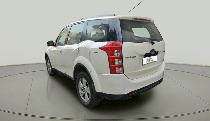 2015 Mahindra XUV500 W6, Diesel, Manual, 1,02,809 km, exterior