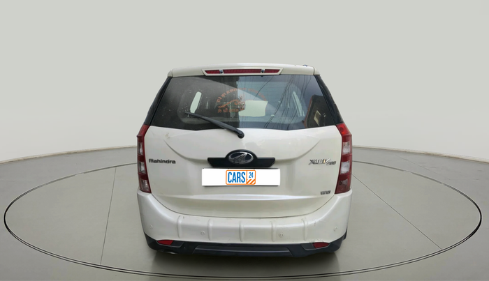 2015 Mahindra XUV500 W6, Diesel, Manual, 1,02,809 km, exterior