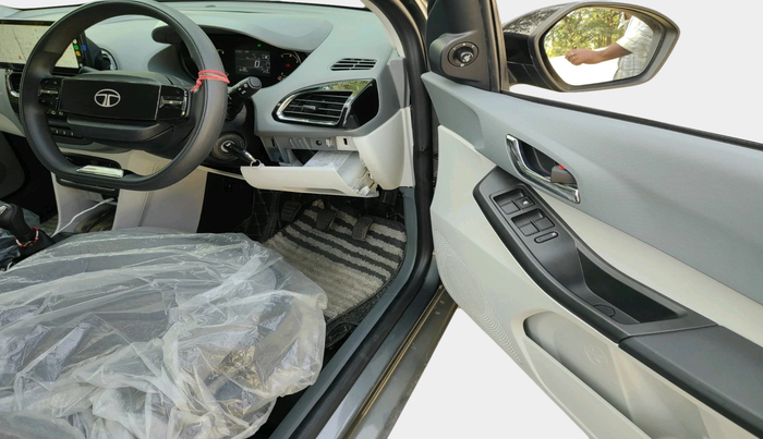 2025 Tata Tiago XZ PLUS PETROL, Petrol, Manual, 16,498 km, interior