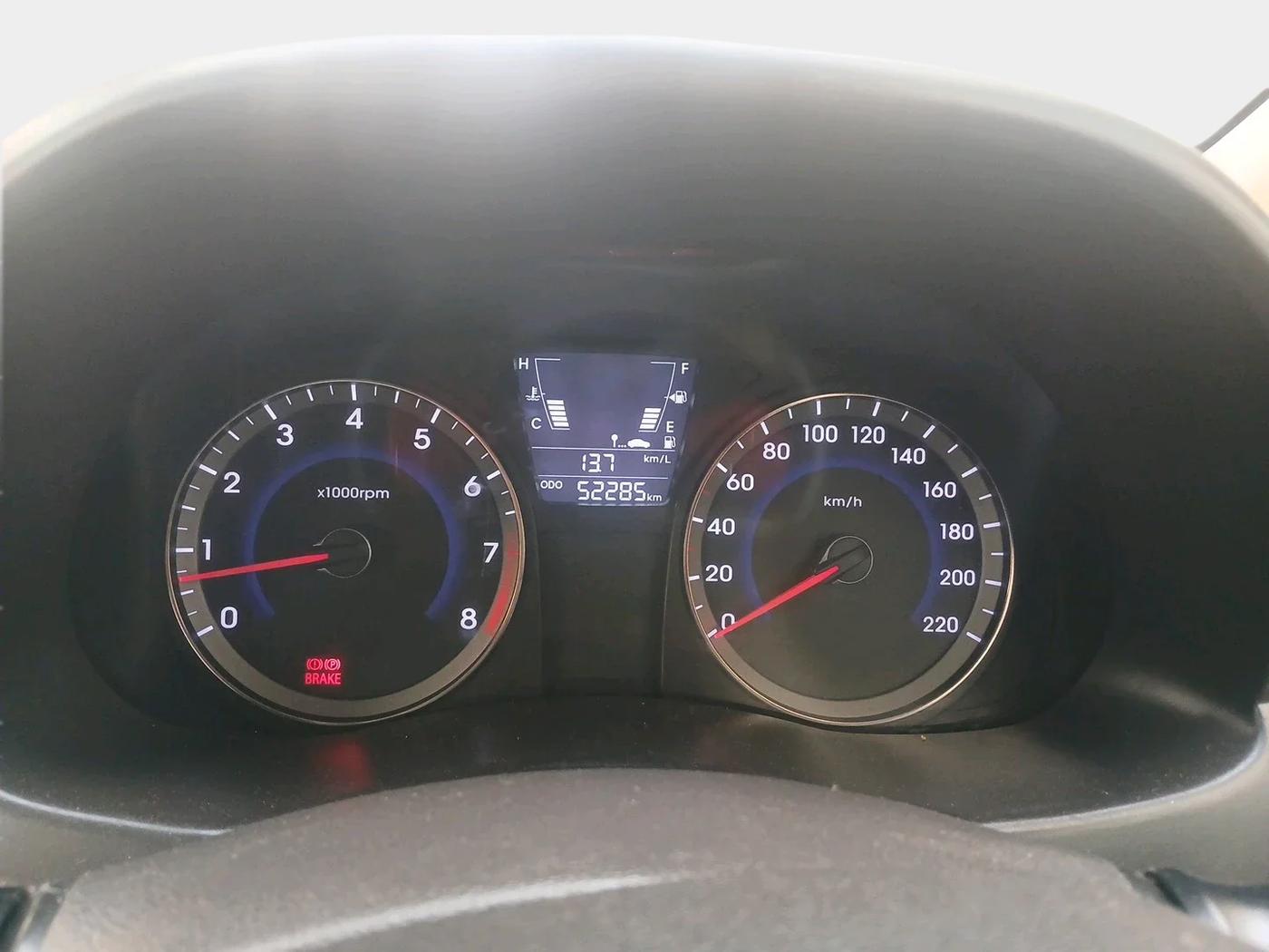 2014 Hyundai Verna FLUIDIC 1.6 VTVT SX, Petrol, Manual, 52,285 km, interior