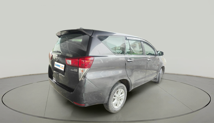 2017 Toyota Innova Crysta 2.4 G 7 STR, Diesel, Manual, 1,08,515 km, exterior