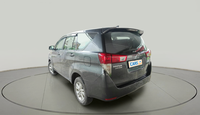 2017 Toyota Innova Crysta 2.4 G 7 STR, Diesel, Manual, 1,08,515 km, exterior