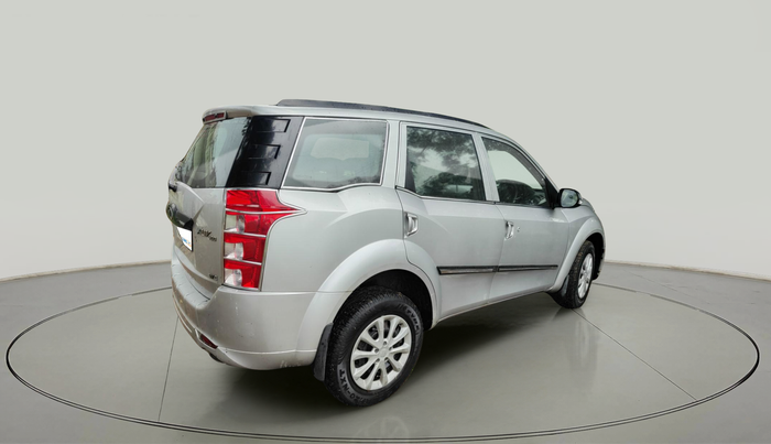 2016 Mahindra XUV500 W4, Diesel, Manual, 35,951 km, exterior