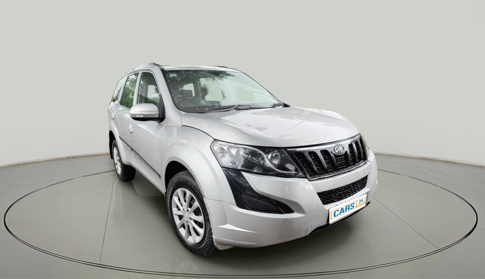 2016 Mahindra XUV500 W4, Diesel, Manual, 35,951 km, exterior