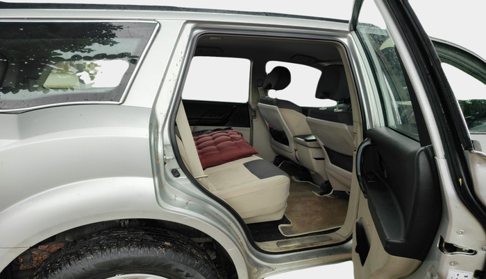 2016 Mahindra XUV500 W4, Diesel, Manual, 35,951 km, interior