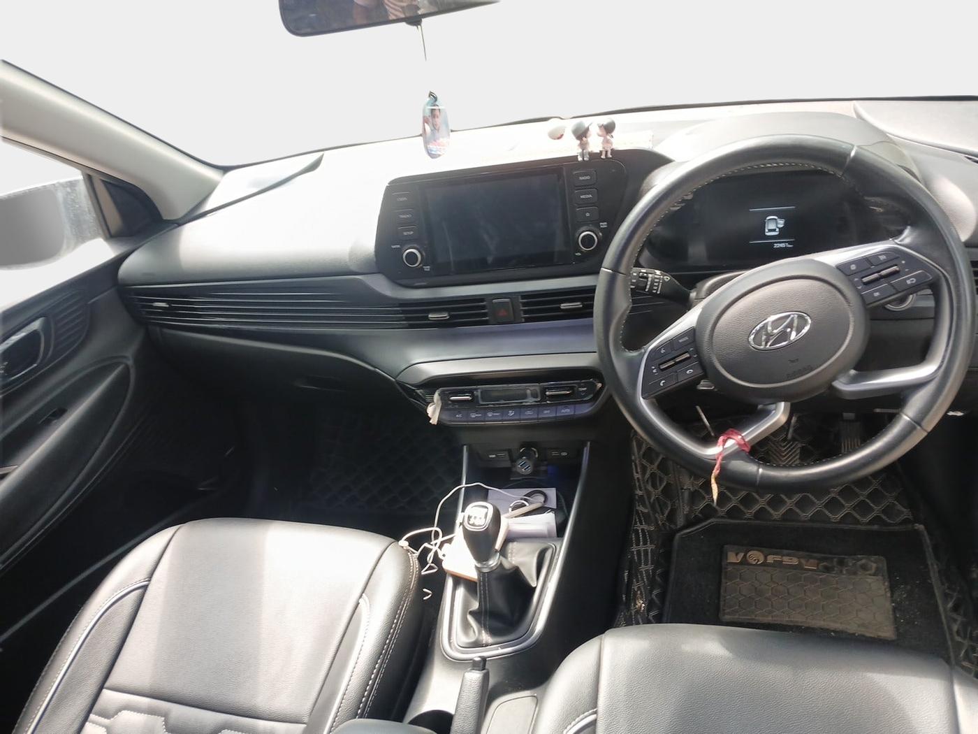 2023 Hyundai NEW I20 ASTA 1.2 MT, Petrol, Manual, 22,452 km, interior