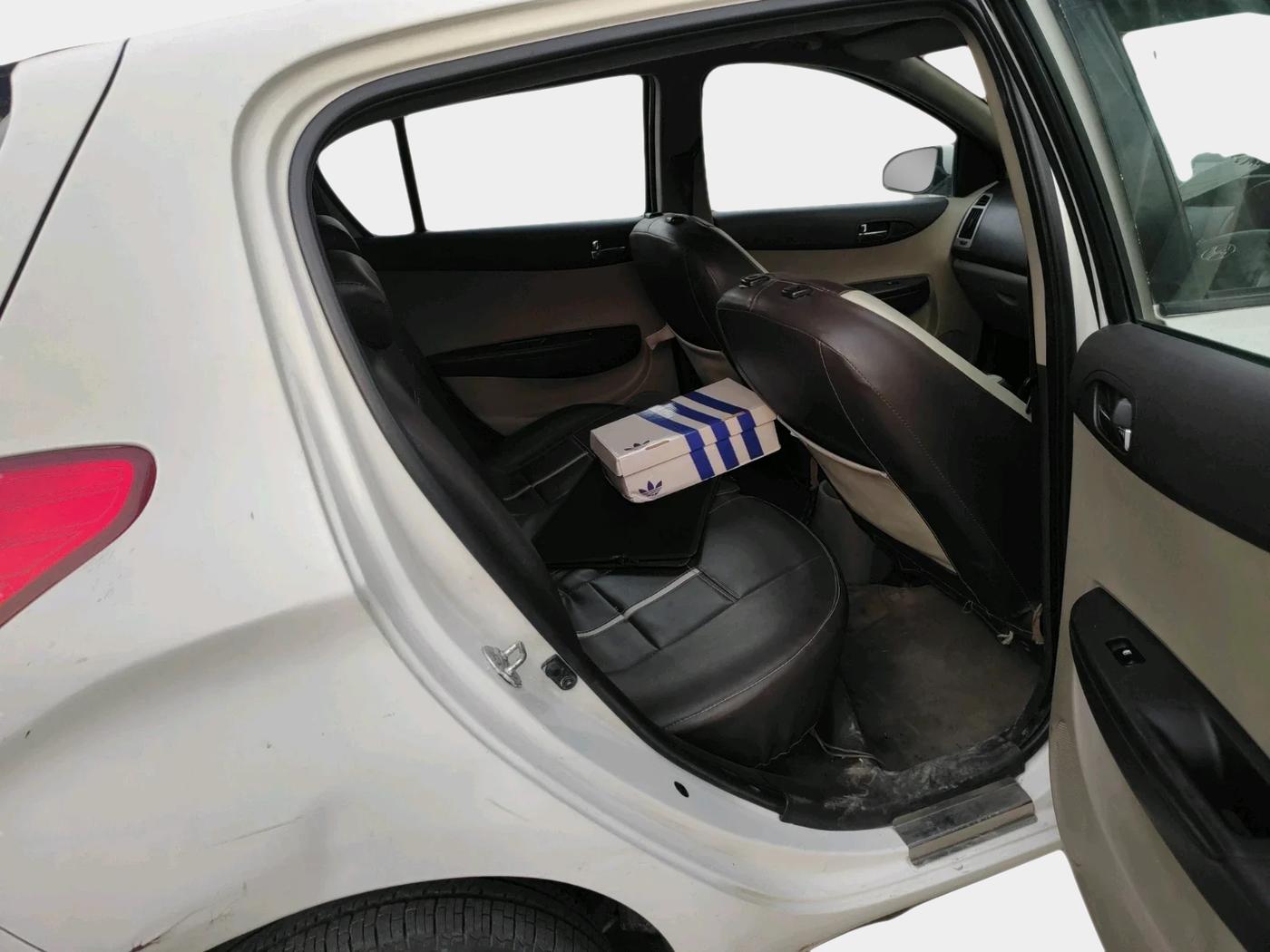 2012 Hyundai i20 SPORTZ 1.4 CRDI, Diesel, Manual, 93,150 km, interior