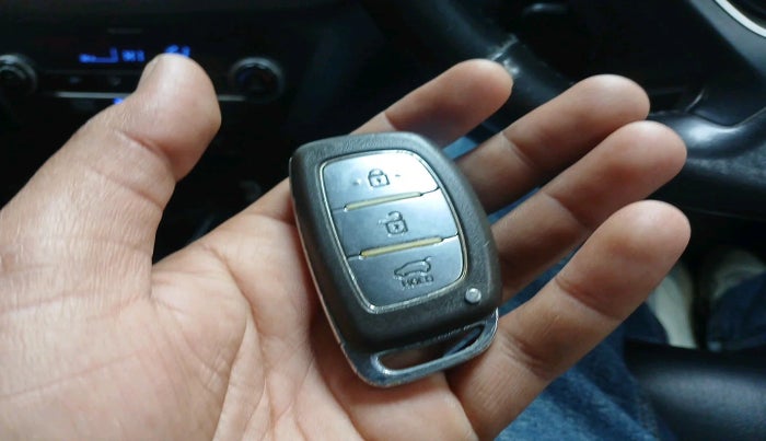 2015 Hyundai Elite i20 ASTA 1.4 CRDI (O), Diesel, Manual, 1,14,497 km, interior