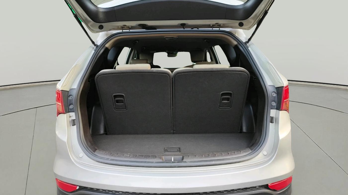 2014 Hyundai Santa Fe 4 WD AT, Diesel, Automatic, 1,29,955 km, exterior