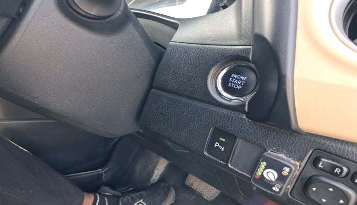 2018 Toyota Corolla Altis VL CVT PETROL, Petrol, Automatic, 1,24,541 km, interior