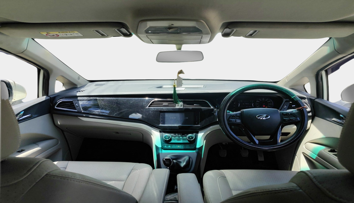 2018 Mahindra MARAZZO M8 7 STR, Diesel, Manual, 79,528 km, interior