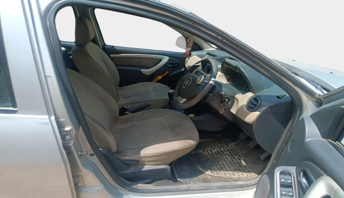 2013 Renault Duster 85 PS RXL DIESEL, Diesel, Manual, 1,81,726 km, interior