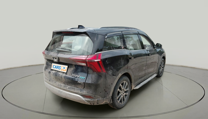 2022 Mahindra XUV700 AX 7 LUXURY D AWD AT 7 STR, Diesel, Automatic, 51,081 km, exterior