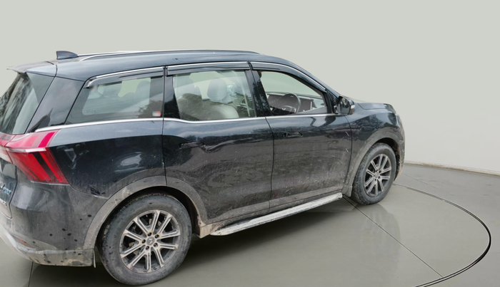 2022 Mahindra XUV700 AX 7 LUXURY D AWD AT 7 STR, Diesel, Automatic, 51,081 km, exterior