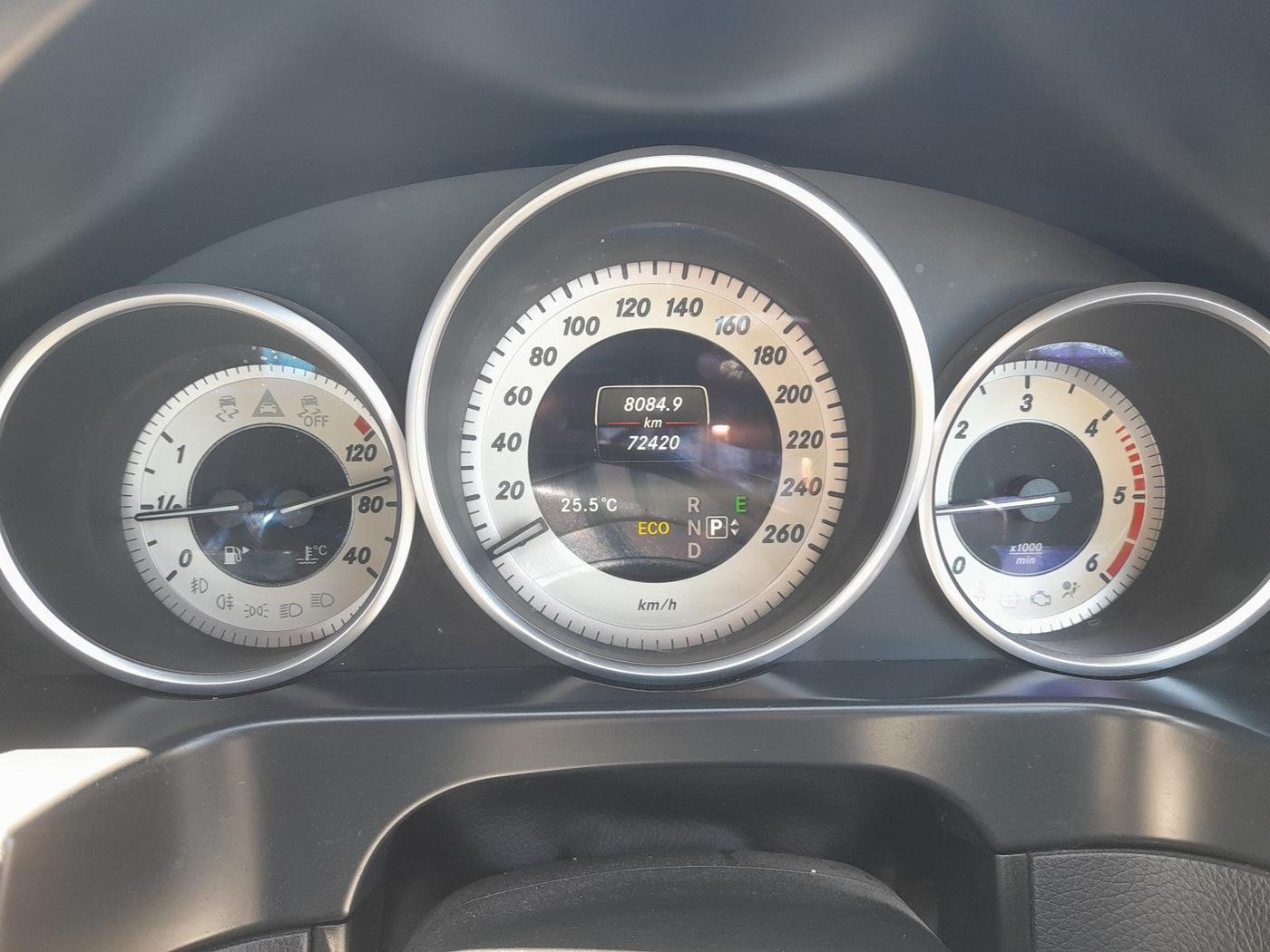 2015 Mercedes Benz E Class E 250 CDI AVANTGARDE, Diesel, Automatic, 80,000 km, interior