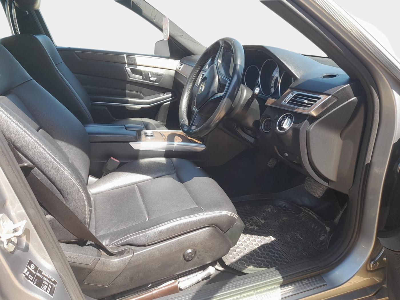 2015 Mercedes Benz E Class E 250 CDI AVANTGARDE, Diesel, Automatic, 80,000 km, interior
