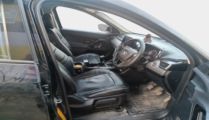 2022 Tata Harrier XT PLUS 2.0L KRYOTEC, Diesel, Manual, 64,951 km, interior