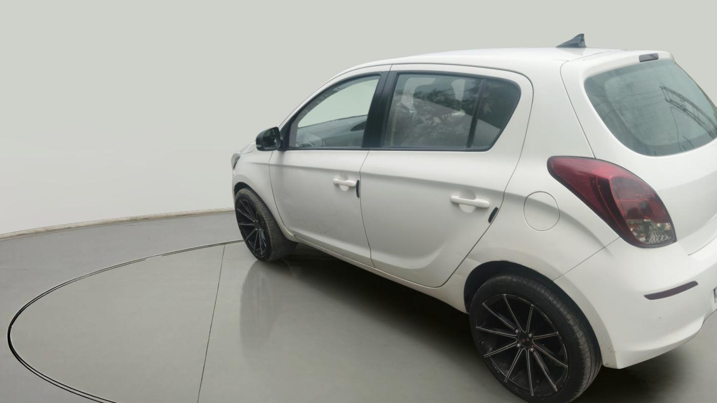 2014 Hyundai i20 MAGNA 1.4 CRDI, Diesel, Manual, 1,01,415 km, exterior