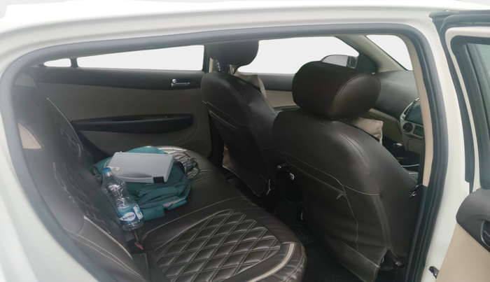 2014 Hyundai i20 MAGNA 1.4 CRDI, Diesel, Manual, 1,01,415 km, interior
