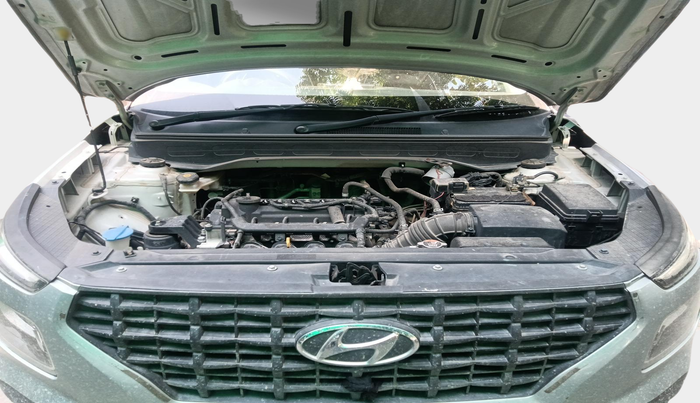 2020 Hyundai VENUE E 1.2, Petrol, Manual, 65,158 km, exterior