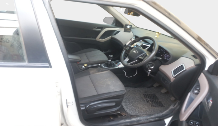 2016 Hyundai Creta S 1.6 PETROL, Petrol, Manual, 1,11,589 km, interior
