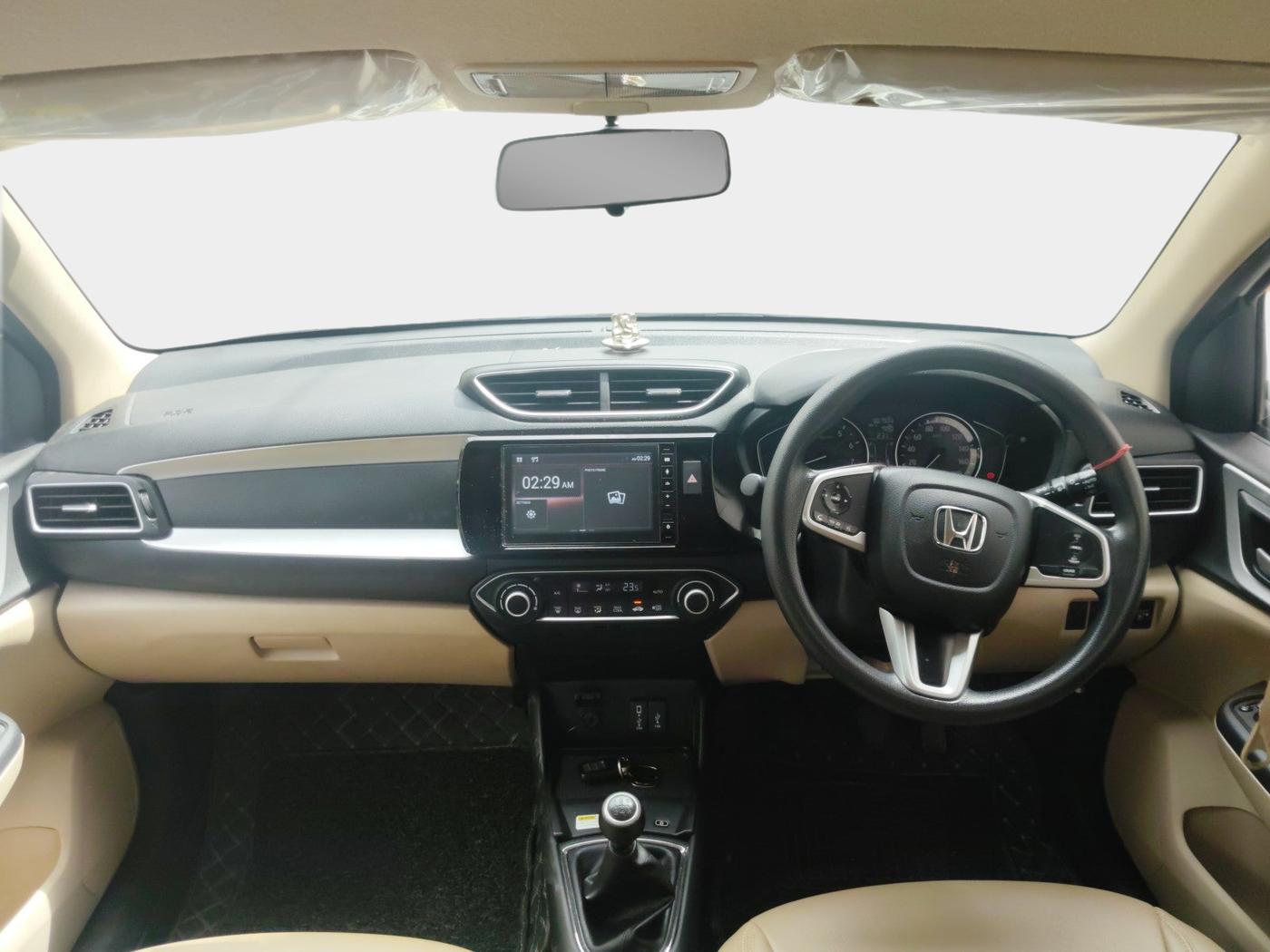 2024 Honda Amaze 1.2L I-VTEC VX, Petrol, Manual, 7,934 km, interior