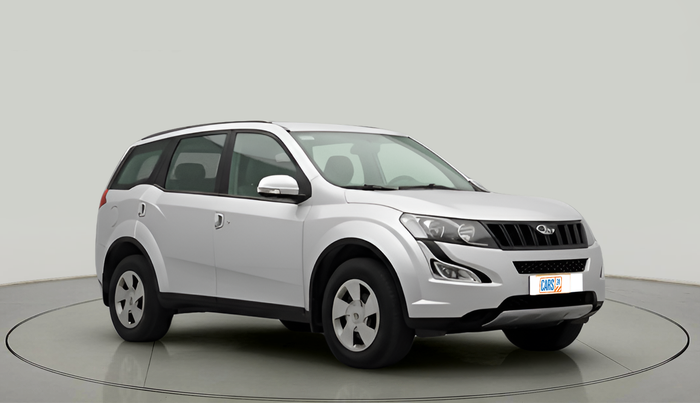 2017 Mahindra XUV500 W6, Diesel, Manual, 31,965 km, exterior