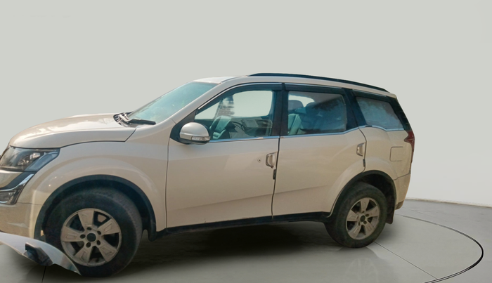 2015 Mahindra XUV500 W8, Diesel, Manual, 82,128 km, exterior