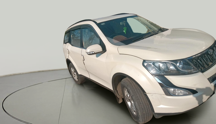2015 Mahindra XUV500 W8, Diesel, Manual, 82,128 km, exterior