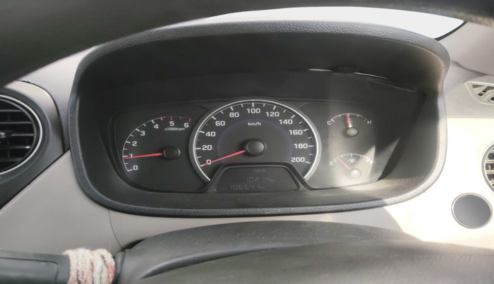 2014 Hyundai Grand i10 SPORTZ 1.1 CRDI, Diesel, Manual, 1,06,641 km, interior