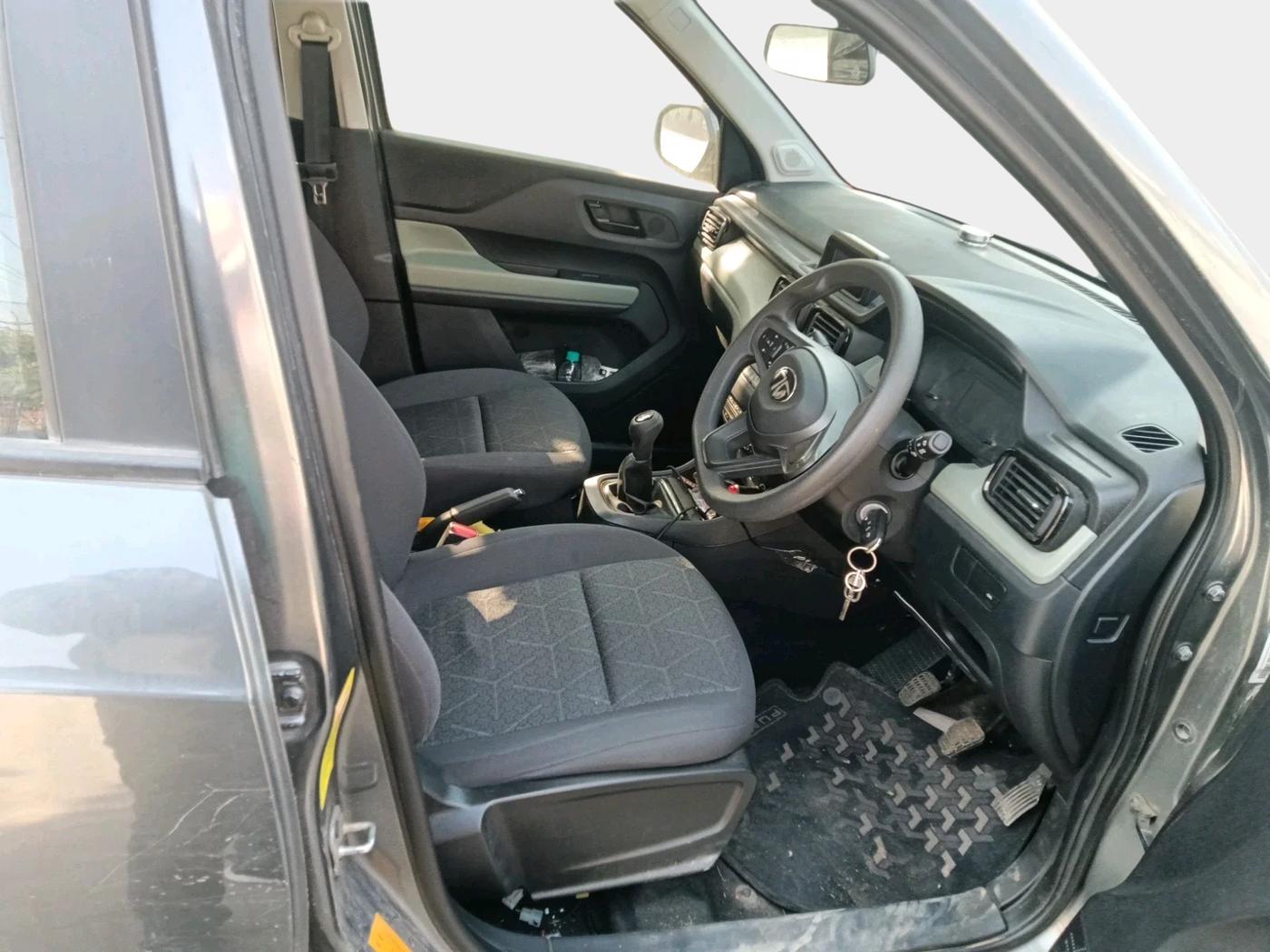 2024 Tata PUNCH ADVENTURE MT CNG , CNG, Manual, 7,202 km, interior