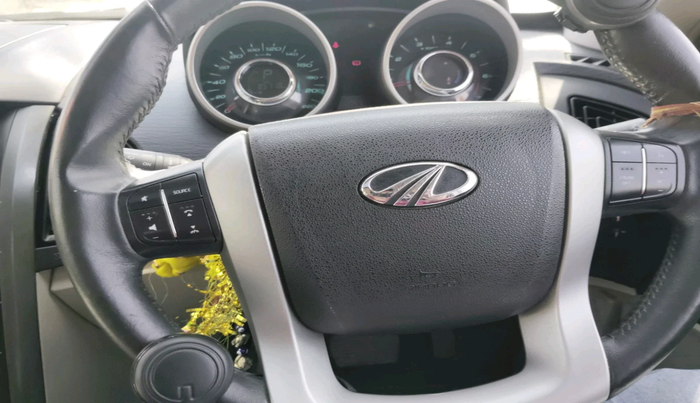 2018 Mahindra XUV500 W9 AT 1.99, Diesel, Automatic, 85,718 km, interior