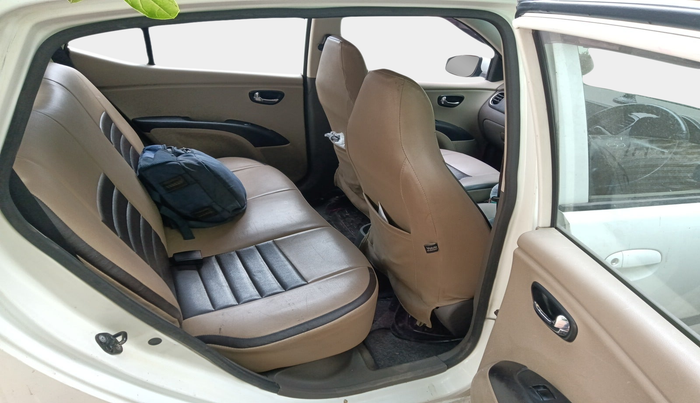 2012 Hyundai i10 MAGNA 1.2, Petrol, Manual, 1,14,514 km, interior