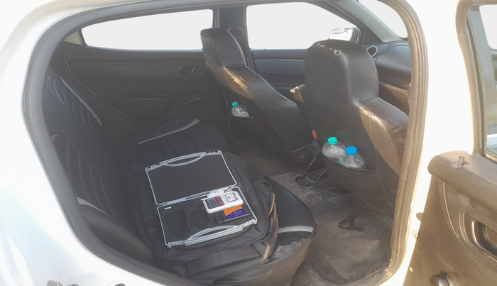 2017 Renault Kwid RXL, Petrol, Manual, 54,808 km, interior