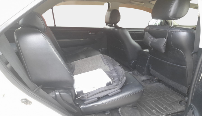 2015 Toyota Fortuner 3.0 4X4 MT, Diesel, Manual, 1,54,979 km, interior
