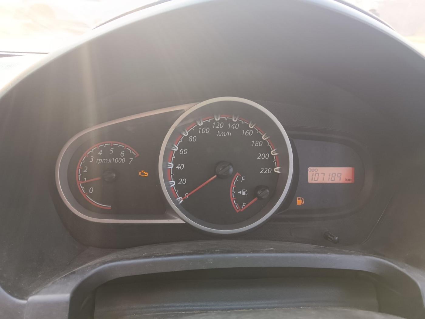 2010 Ford Figo TITANIUM 1.4 DIESEL, Diesel, Manual, 1,07,189 km, interior