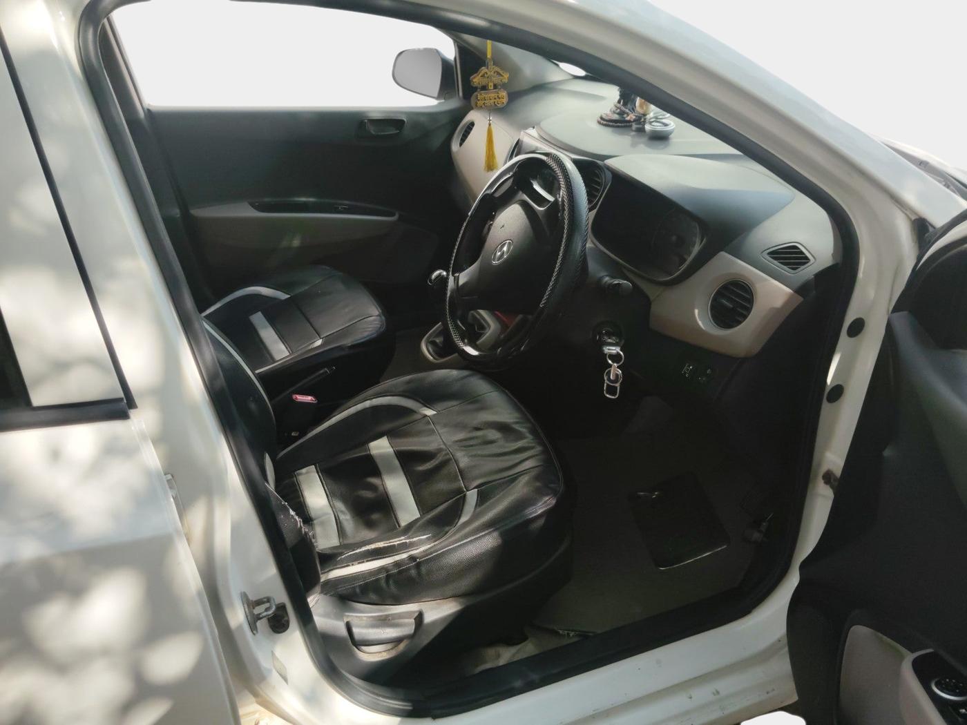 2016 Hyundai Grand i10 MAGNA 1.2 KAPPA VTVT, Petrol, Manual, 96,538 km, interior