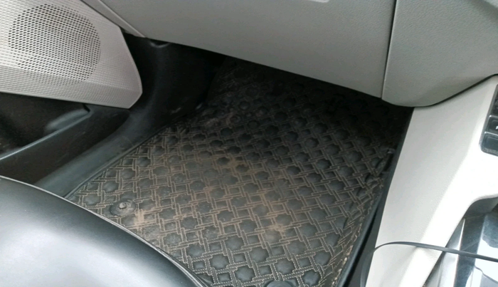 2023 KIA CARENS PRESTIGE 1.5 PETROL 7 STR, Petrol, Manual, 1,85,643 km, interior