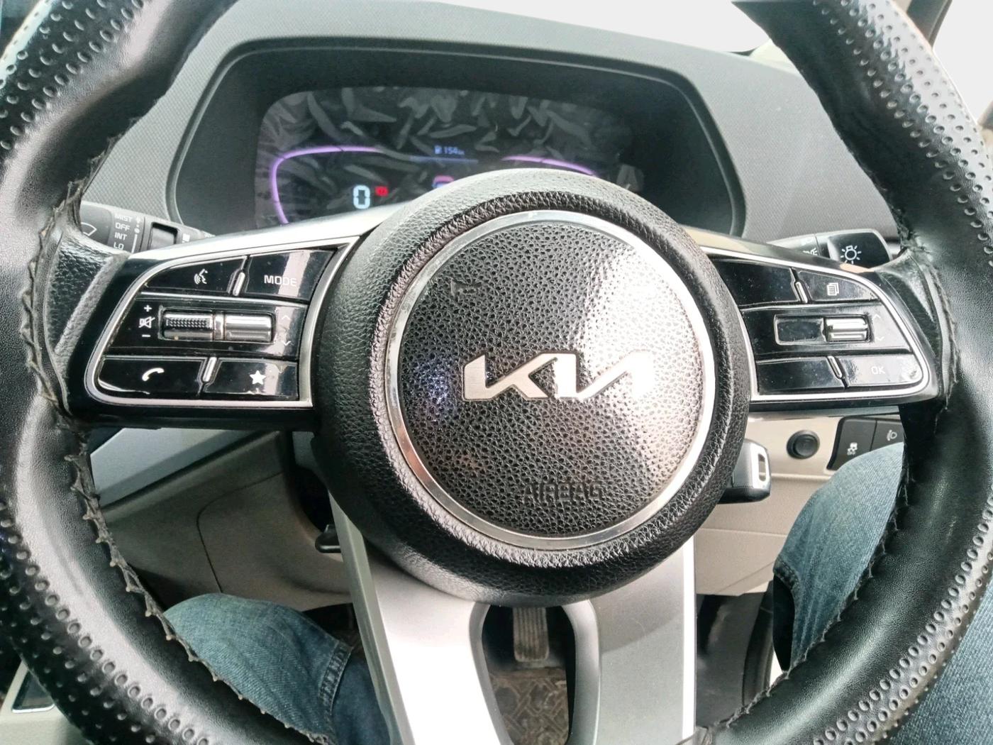2023 KIA CARENS PRESTIGE 1.5 PETROL 7 STR, Petrol, Manual, 1,85,643 km, interior