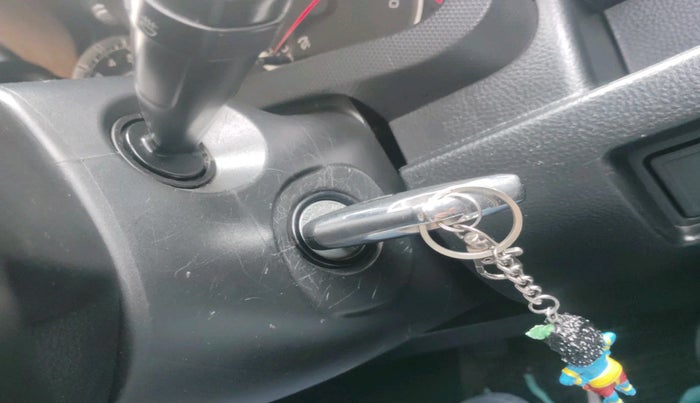 2016 Maruti Swift VXI, Petrol, Manual, 69,156 km, interior