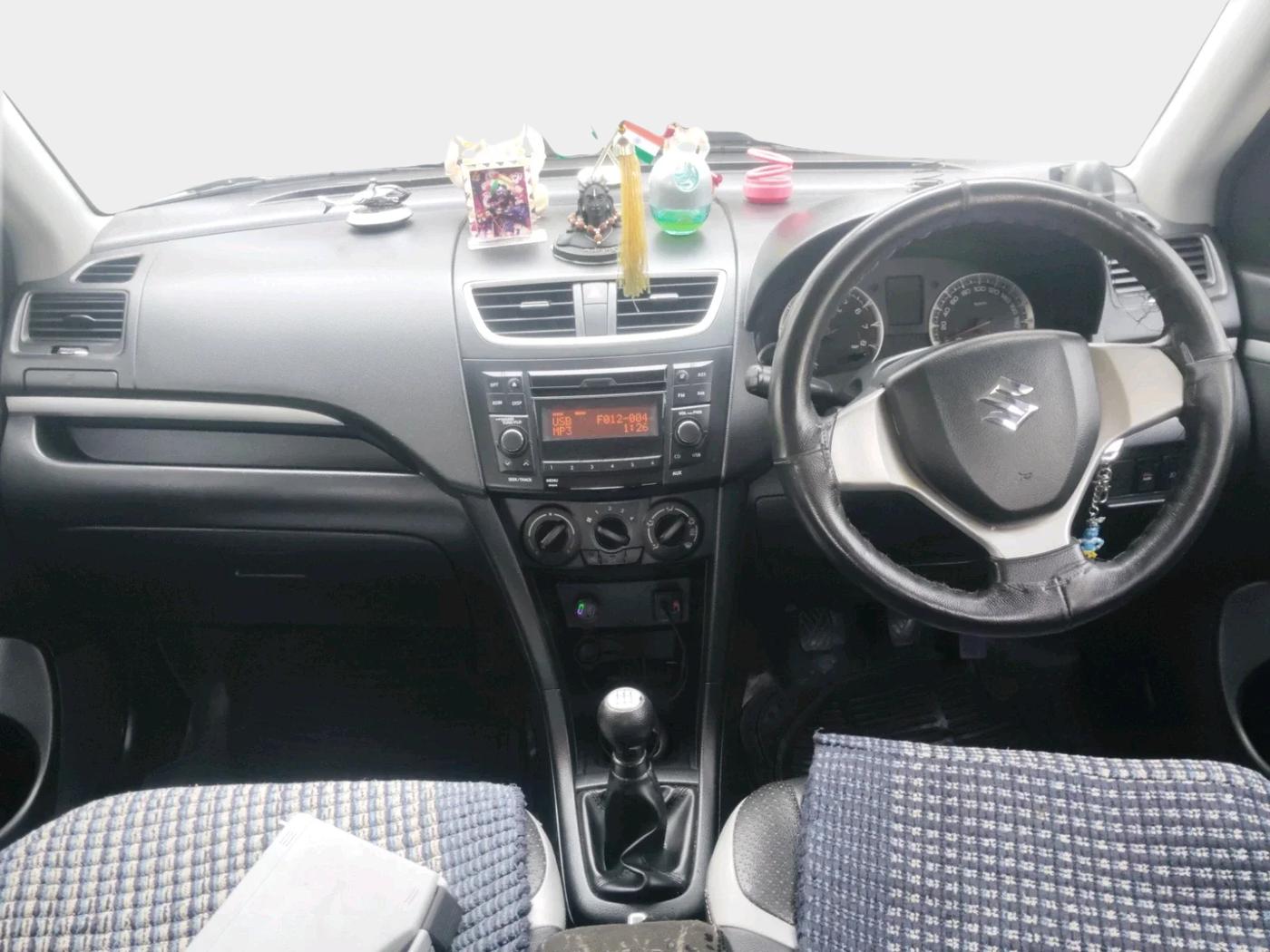 2016 Maruti Swift VXI, Petrol, Manual, 69,156 km, interior