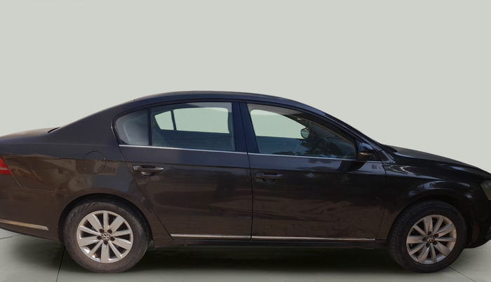2012 Volkswagen Passat COMFORTLINE 2.0 TDI MT, Diesel, Manual, 2,06,482 km, exterior